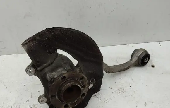 BMW 7 E65 E66 Front wheel hub spindle knuckle