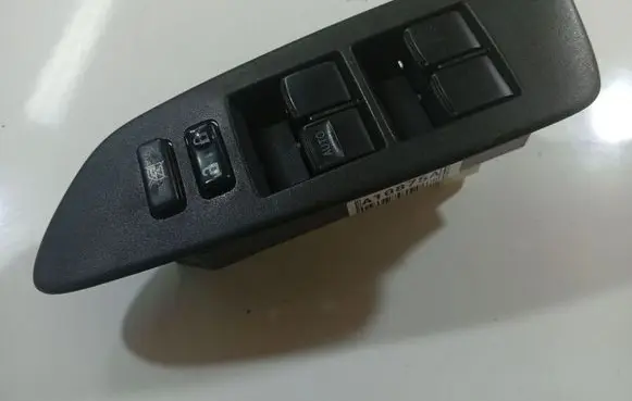 Toyota Auris 150 Electric window control switch