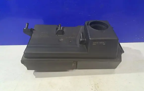 Volvo V60 Air filter box 30650076