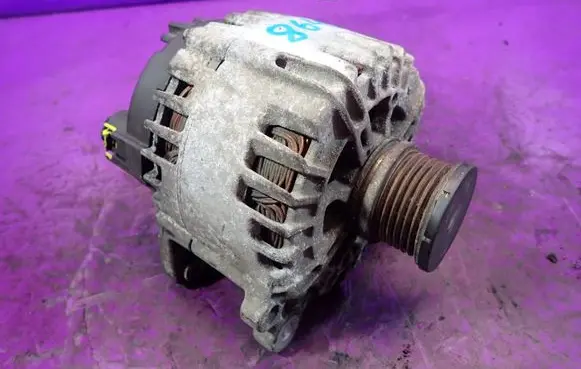 Volkswagen Golf VII Generator/alternator