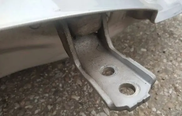 Front door upper hinge