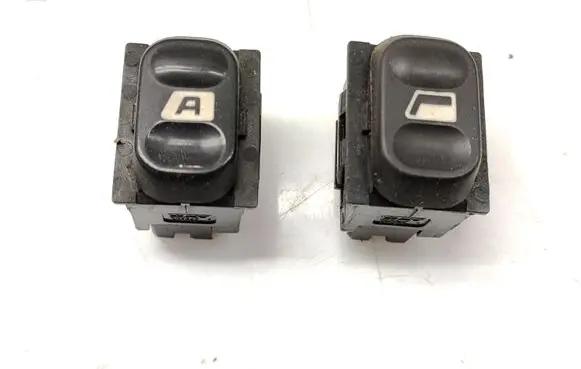 Peugeot Partner Electric window control switch