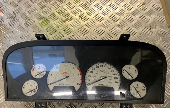 Jeep Grand Cherokee (WJ) Speedometer (instrument cluster)