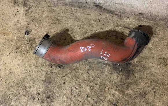 Intercooler hose/pipe