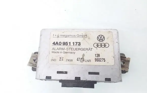 Audi A6 S6 C4 4A Alarm control unit/module 4A0951173