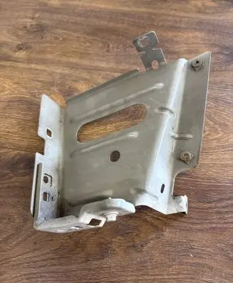 Renault Master III Fender mounting bracket 03D25312R 4816