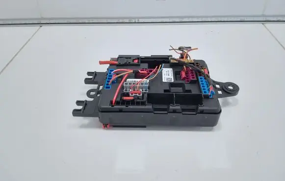 BMW 1 F20 F21 Fuse module 926111102