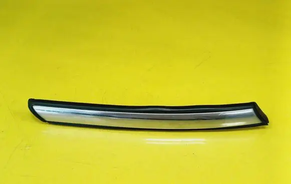 Mini One - Cooper Clubman R55 Front arch trim 
