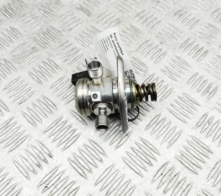 Mercedes-Benz A W177 Mechanical fuel pump A2820700001
