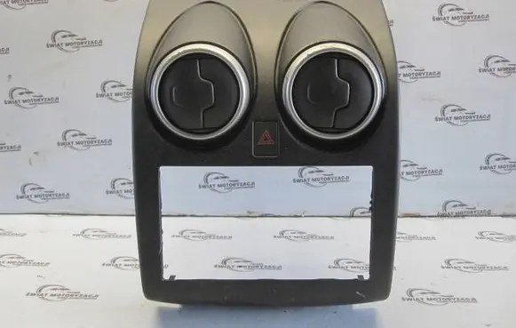 Nissan Qashqai Radio/GPS head unit trim 10381A77100