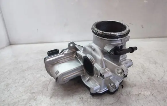 Land Rover Discovery Sport EGR valve G4D35H273CA