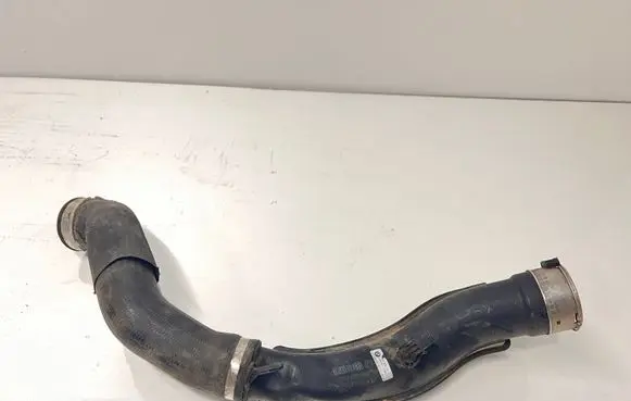 BMW 5 F10 F11 Intercooler hose/pipe 7809834
