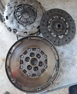 Opel Zafira B Clutch set kit 41502410 LUK
