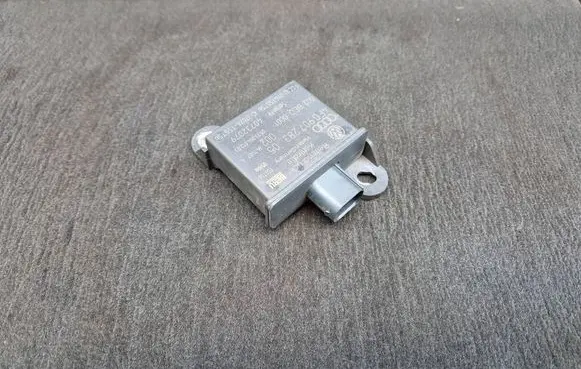 Audi A6 Allroad C6 Tire pressure sensor 4F0907283