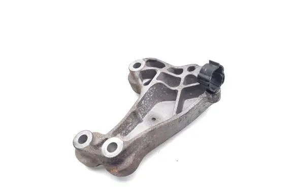 MG MG4 ev Engine mounting bracket P11183518
