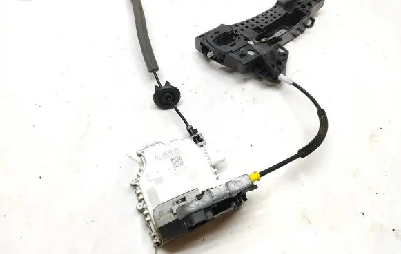 Audi A1 Rear door lock 8X0839016E