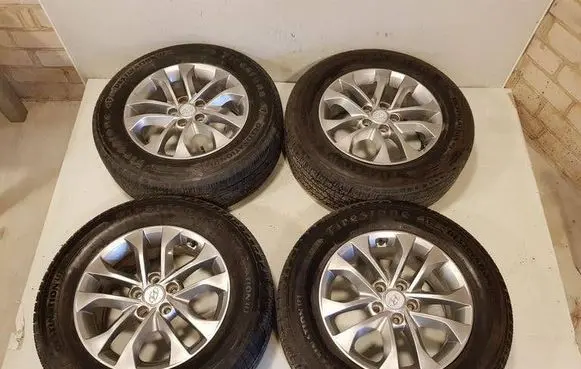 Hyundai Santa Fe R17 alloy rim 52910S2110