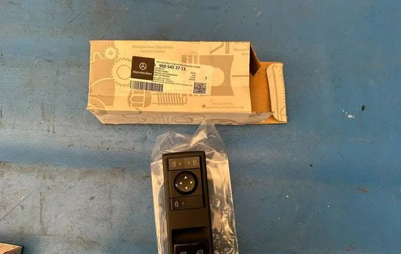 Other switches/knobs/shifts