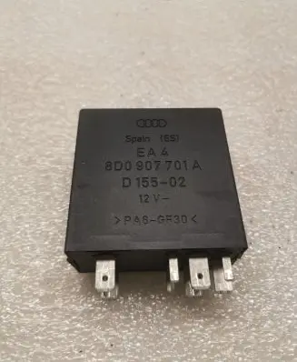Audi A8 S8 D2 4D Other relay 8D0907701A D15502