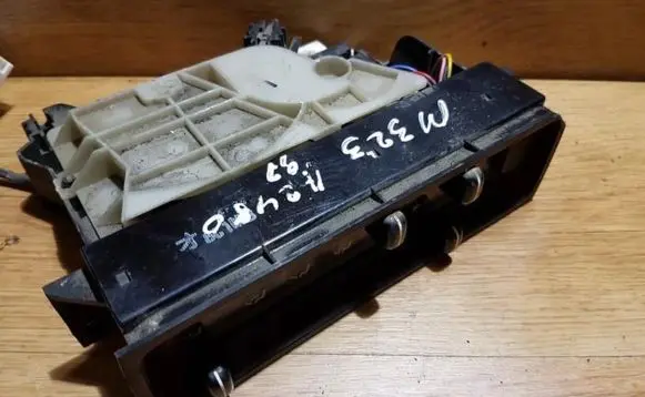 Mazda 323 Climate control unit
