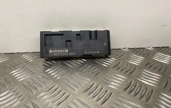 Mercedes-Benz C W204 Tailgate/trunk control unit/module A2129004203
