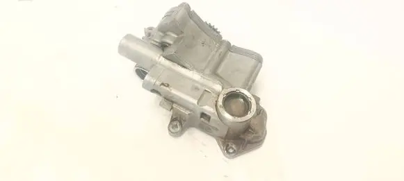 Audi Q3 8U Oil pump 06J115106AB