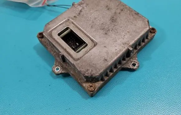 Headlight ballast module Xenon