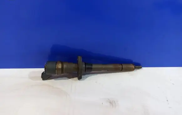 Citroen C5 Fuel injector 9637277980