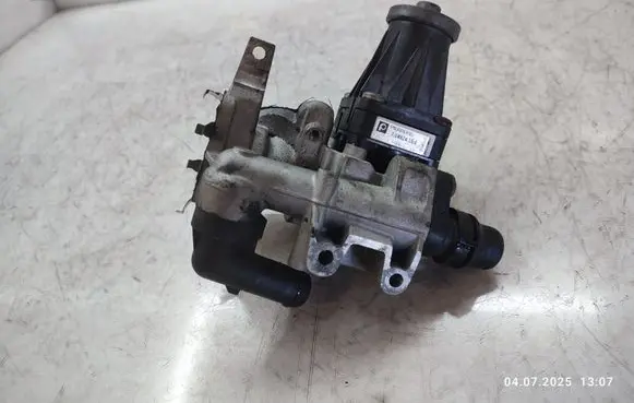 Land Rover Discovery Sport EGR valve G4D39D475AD