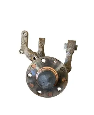 Volkswagen Golf V Rear wheel hub