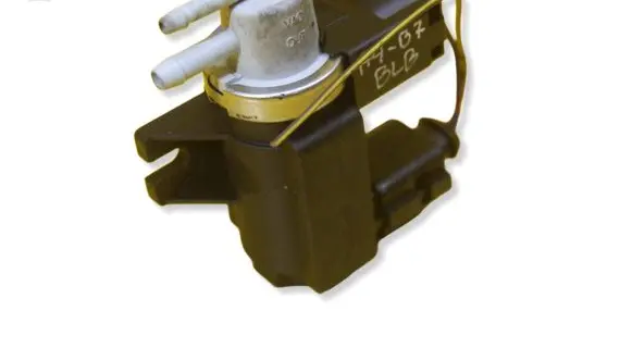 Audi A4 S4 B7 8E 8H Turbo solenoid valve 8E0906627C