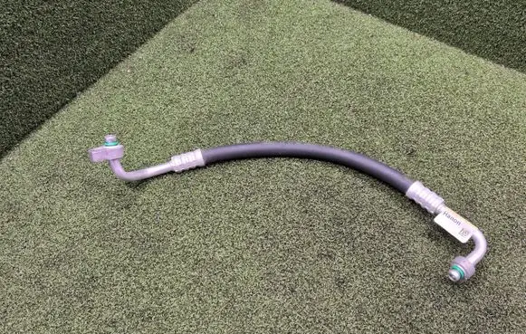 KIA Sportage Air conditioning (A/C) pipe/hose 97762N7200