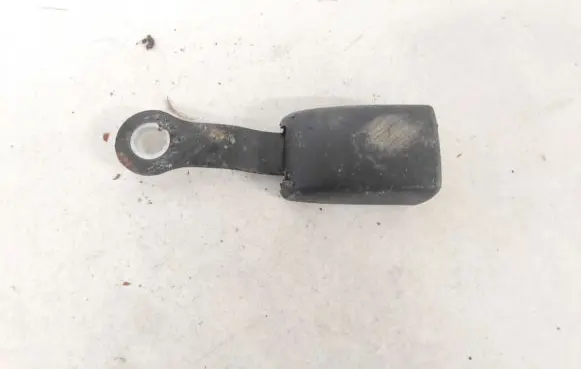 Toyota Corolla E140 E150 Rear seatbelt buckle e034501 b-480