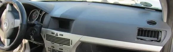 Opel Astra H Dashboard