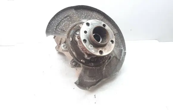 BMW X5 E70 Rear wheel hub spindle/knuckle 6770984