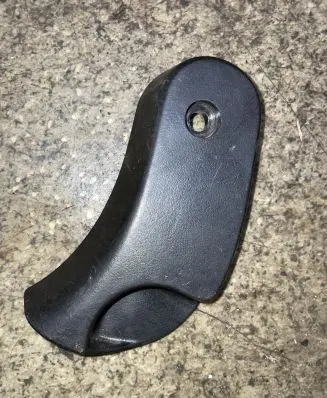 BMW 3 E46 Engine bonnet (hood) release handle 8223163