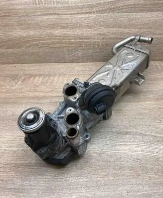 Volkswagen PASSAT B7 EGR valve cooler 03L131512CF 0280751016 CFF