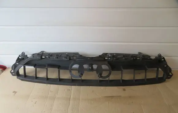 Audi A5 Front bumper upper radiator grill 8W6807233C