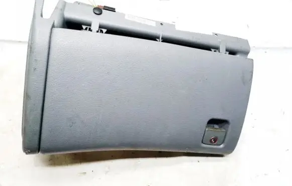Peugeot 406 Glove box 9628604580
