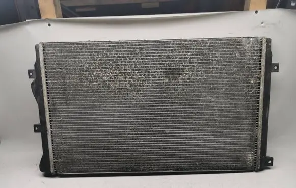 Skoda Octavia Mk2 (1Z) Coolant radiator 1K0121253H