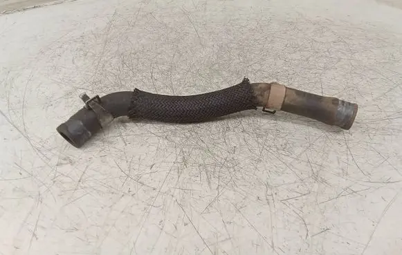 Subaru Outback Engine coolant pipe/hose