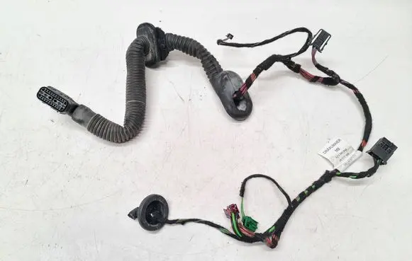 Mercedes-Benz E W212 Front door wiring loom A2125407205 DB5E127117 281111Q06