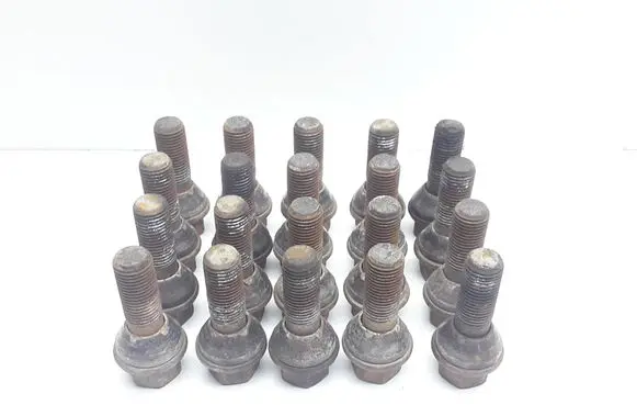 Volvo S90, V90 Nuts/bolts 