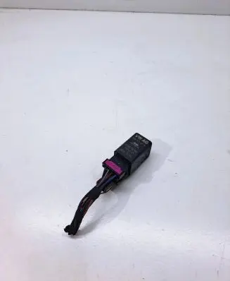 Audi A5 8T 8F Glow plug pre-heat relay 038907281B 0522120503 1094257
