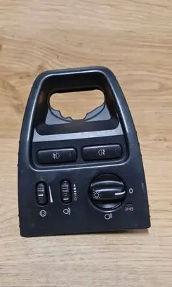 Volvo XC90 Light switch 8685452