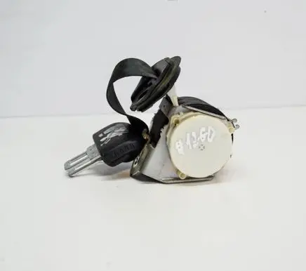 Volkswagen Touran I Third row seat belt 6X0857737