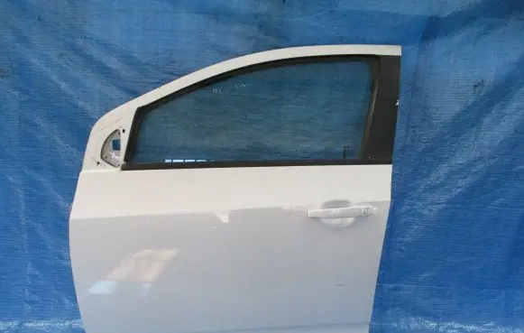 Chevrolet Aveo Front door