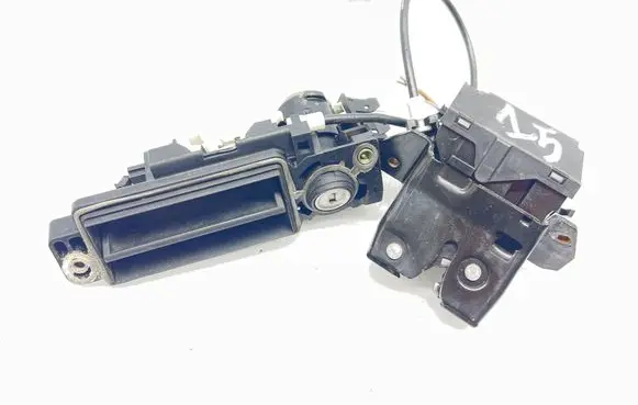 Mercedes-Benz E W211 Loading door lock A1717500085 A1717500185 A2037500493