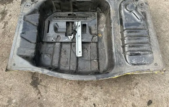 Mercedes-Benz S W222 Trunk/boot floor carpet liner 