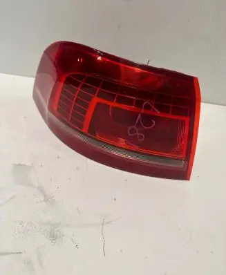 Volkswagen PASSAT B7 Rear/tail lights 3AF945207B 1074601